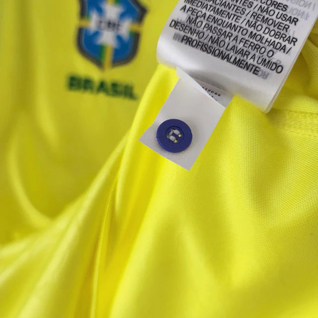 Camisa Seleção Brasileira I Home Nike Torcedor 2022/23 Masculino Amarelo